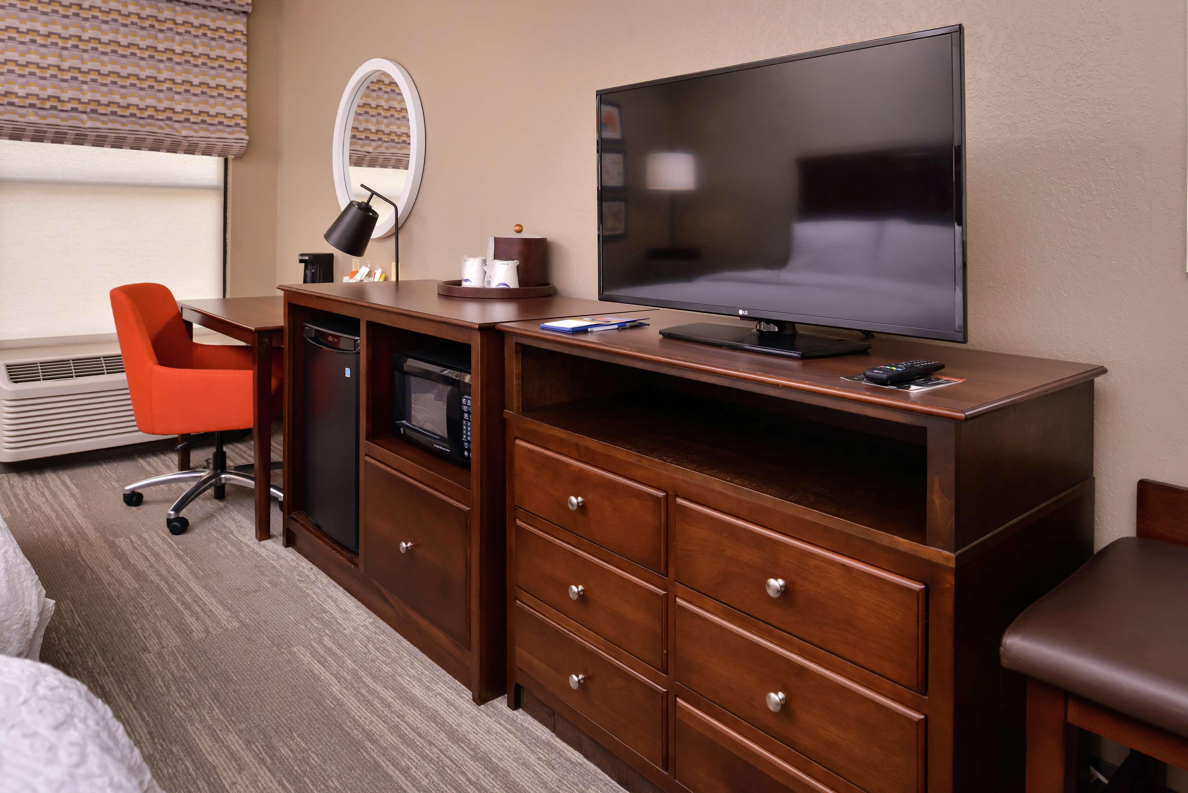 Hampton Inn Florence Midtown Near University Of North Alabama Экстерьер фото