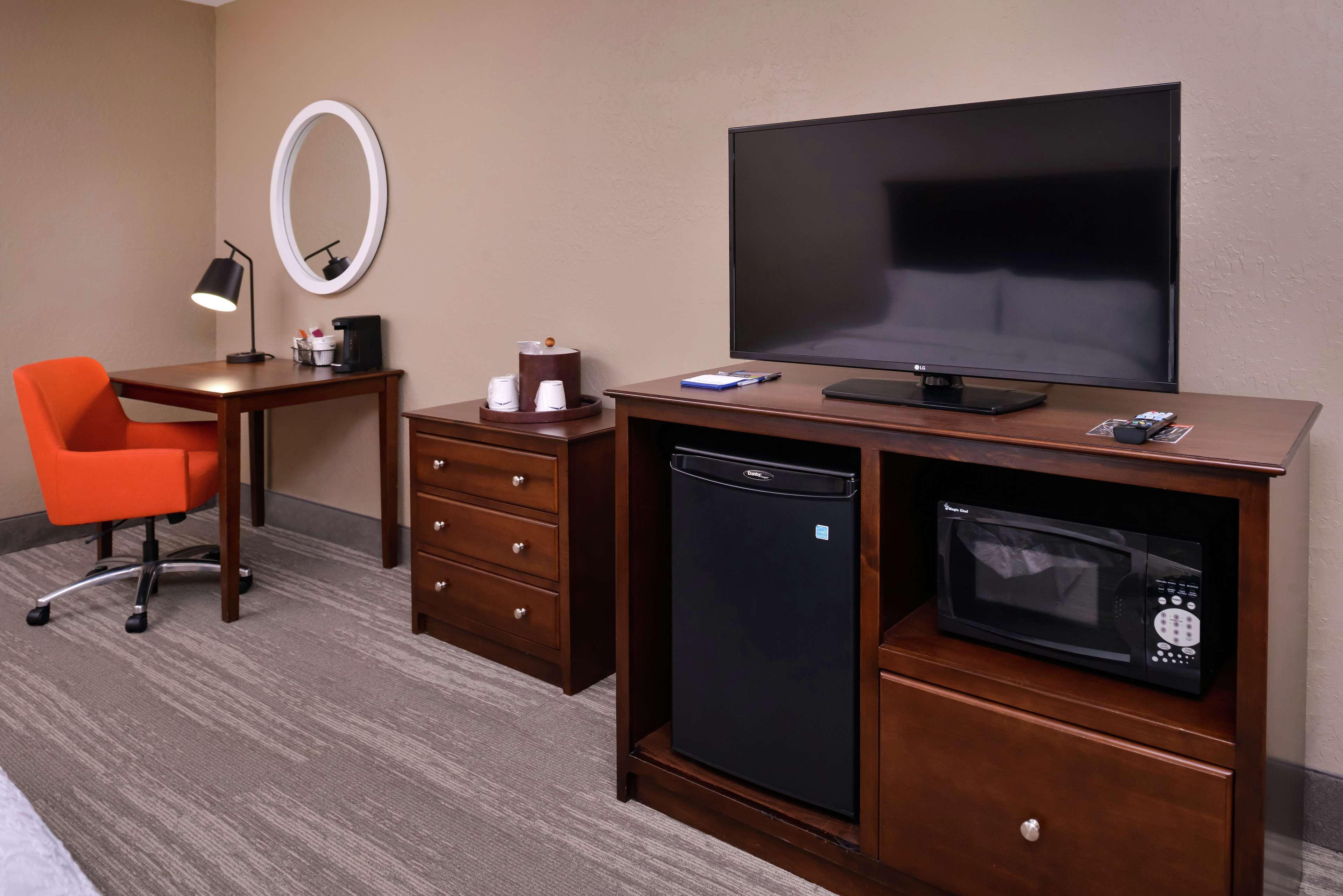 Hampton Inn Florence Midtown Near University Of North Alabama Экстерьер фото