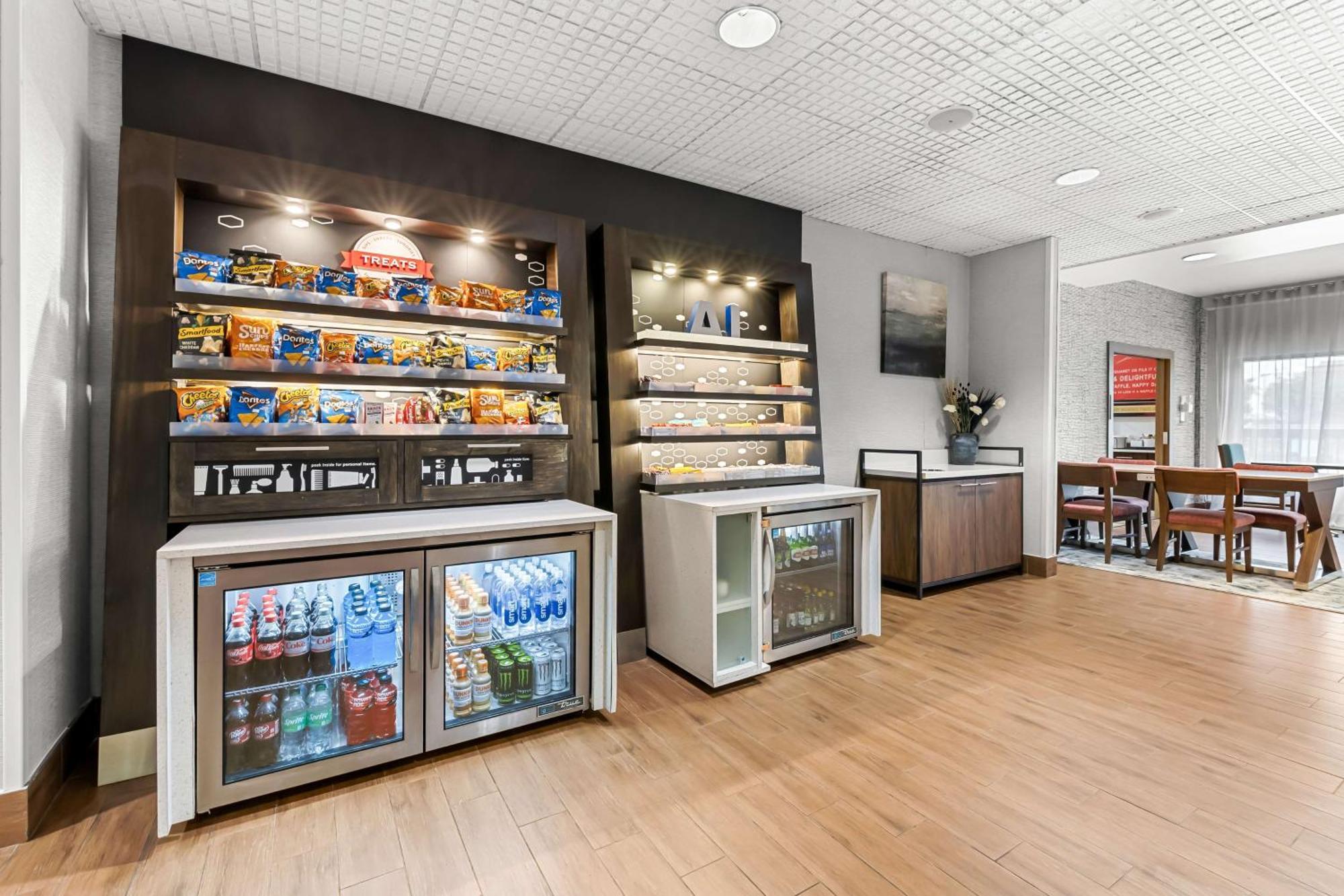 Hampton Inn Florence Midtown Near University Of North Alabama Экстерьер фото